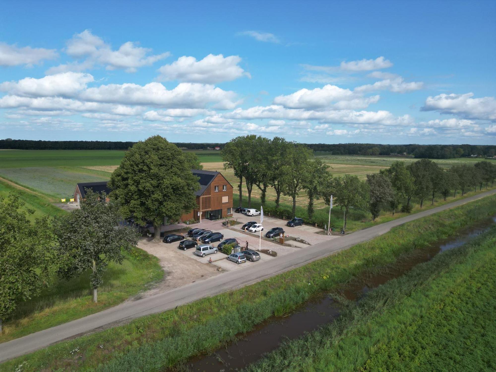 Hotel Het Witte Veen Witteveen Bagian luar foto